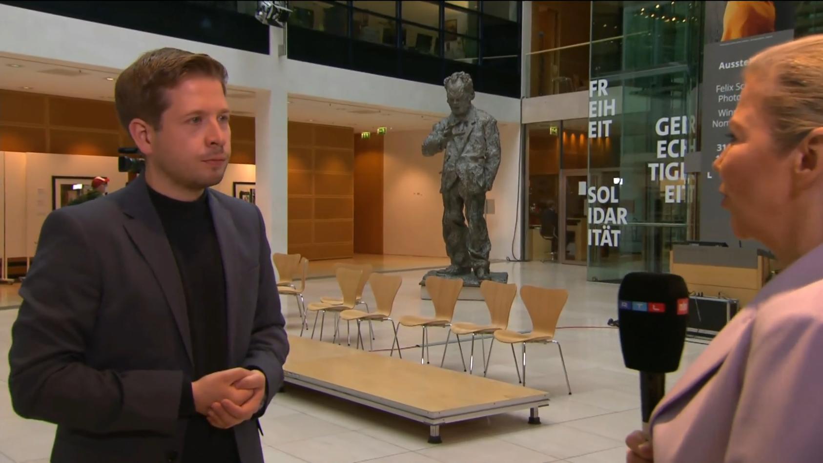 "Wahlsieger stellen nicht automatisch eine Regierung" SPD-Generalsekretär im RTL-Interview