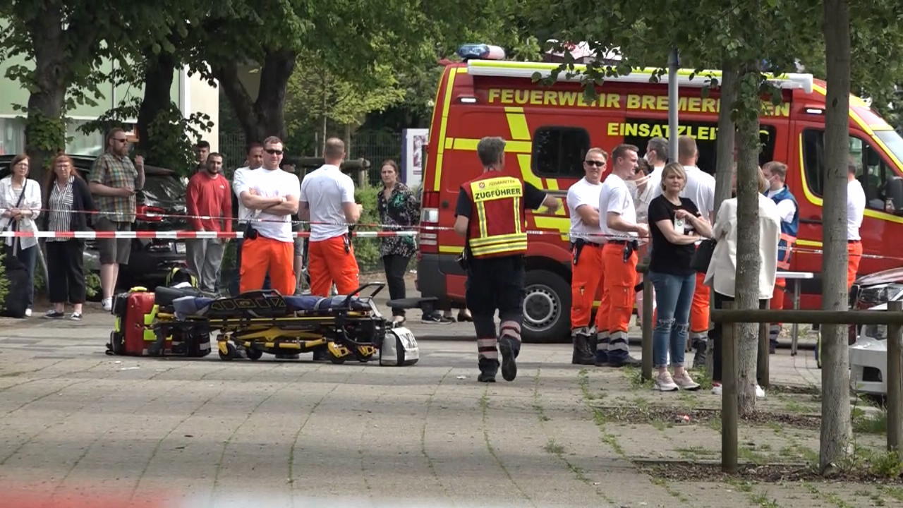 An Gymnasium sind Schüsse gefallen - eine Frau verletzt Amoklauf in Bremerhaven?