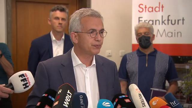 Frankfurts Oberbürgermeister Feldmann tritt nicht zurück Nach Sexismus-Skandal und Eintracht-Panne