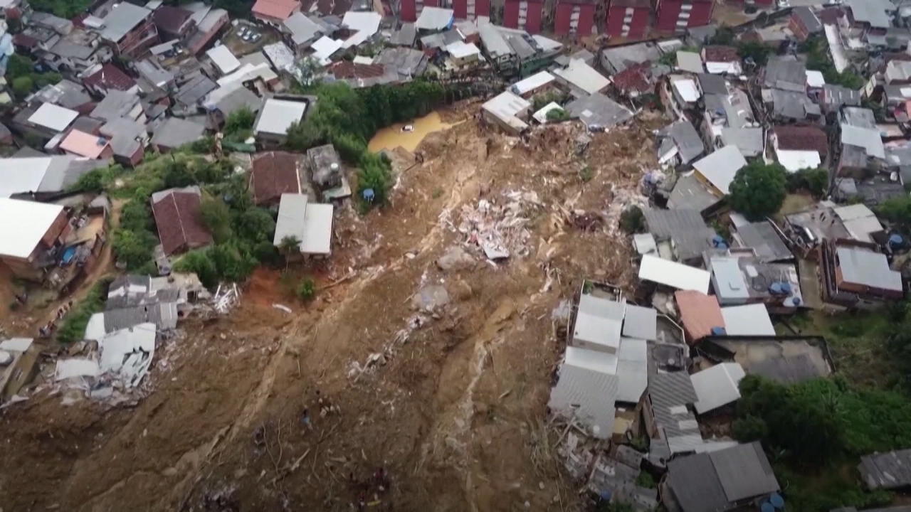 Dutzende Tote durch Erdrutsche Unwetter-Drama in Brasilien