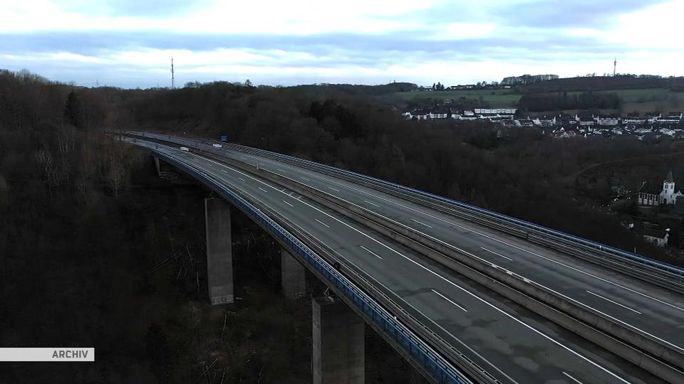 Auf A45-Brücke bei Lüdenscheid tut sich nichts Brücken-Stillstand