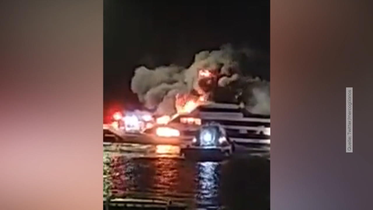 Schiff brennt - Rund 100 Schüler evakuiert Flammen-Inferno in den USA