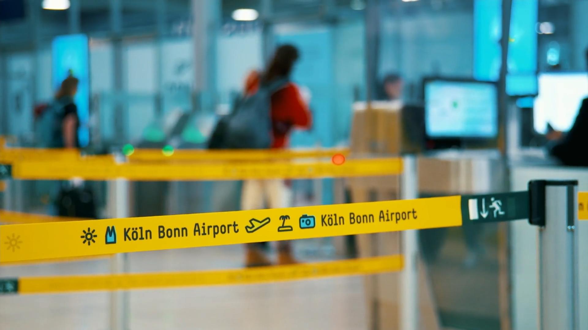Warum herrscht Personalmangel an Flughäfen ? Beruf Arbeit Job