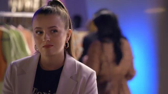 Lucie plant Leylas Adoption AWZ-Folge vom 08.07.22