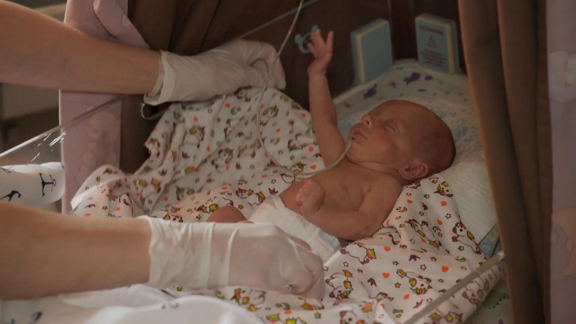 Die letzte Geburtsklinik im Donbass Mitten im Ukraine-Krieg