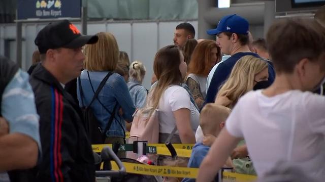 Flughafen Frankfurt gibt Tipps für die Urlaubszeit Koffer-Chaos