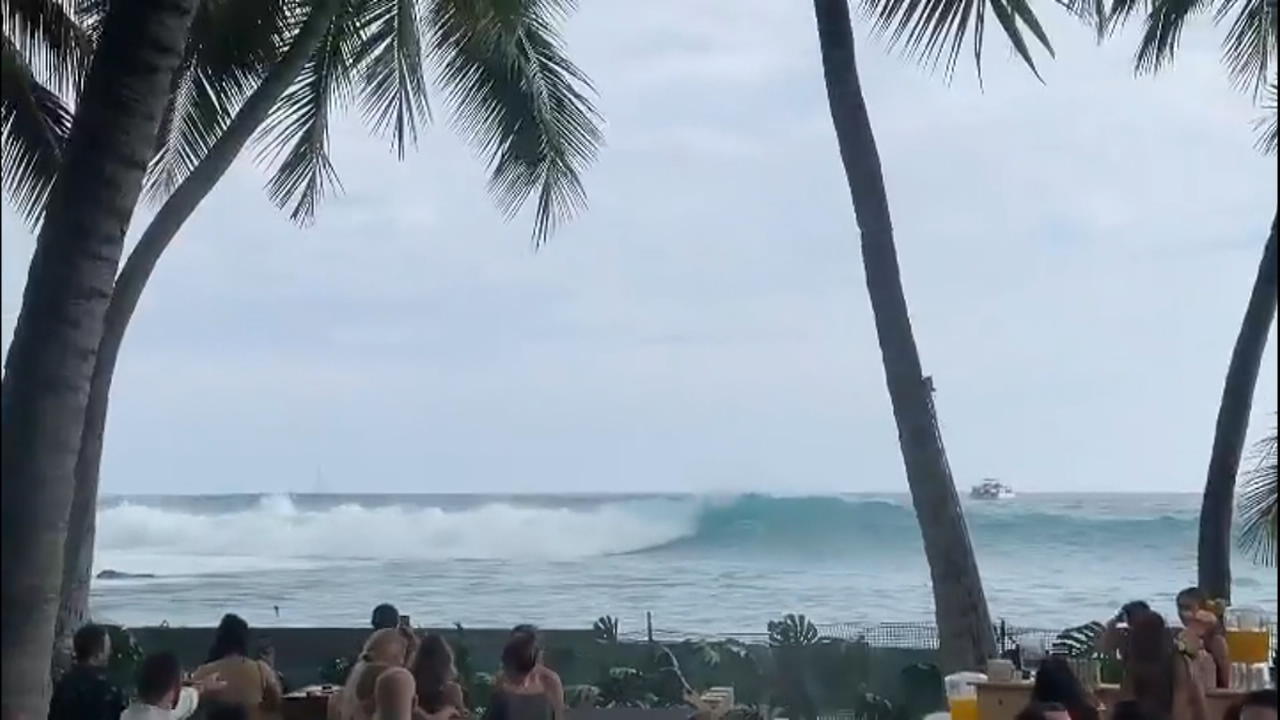 XXL-Welle crasht Traumhochzeit auf Hawaii In den Hafen der Ehe gespült
