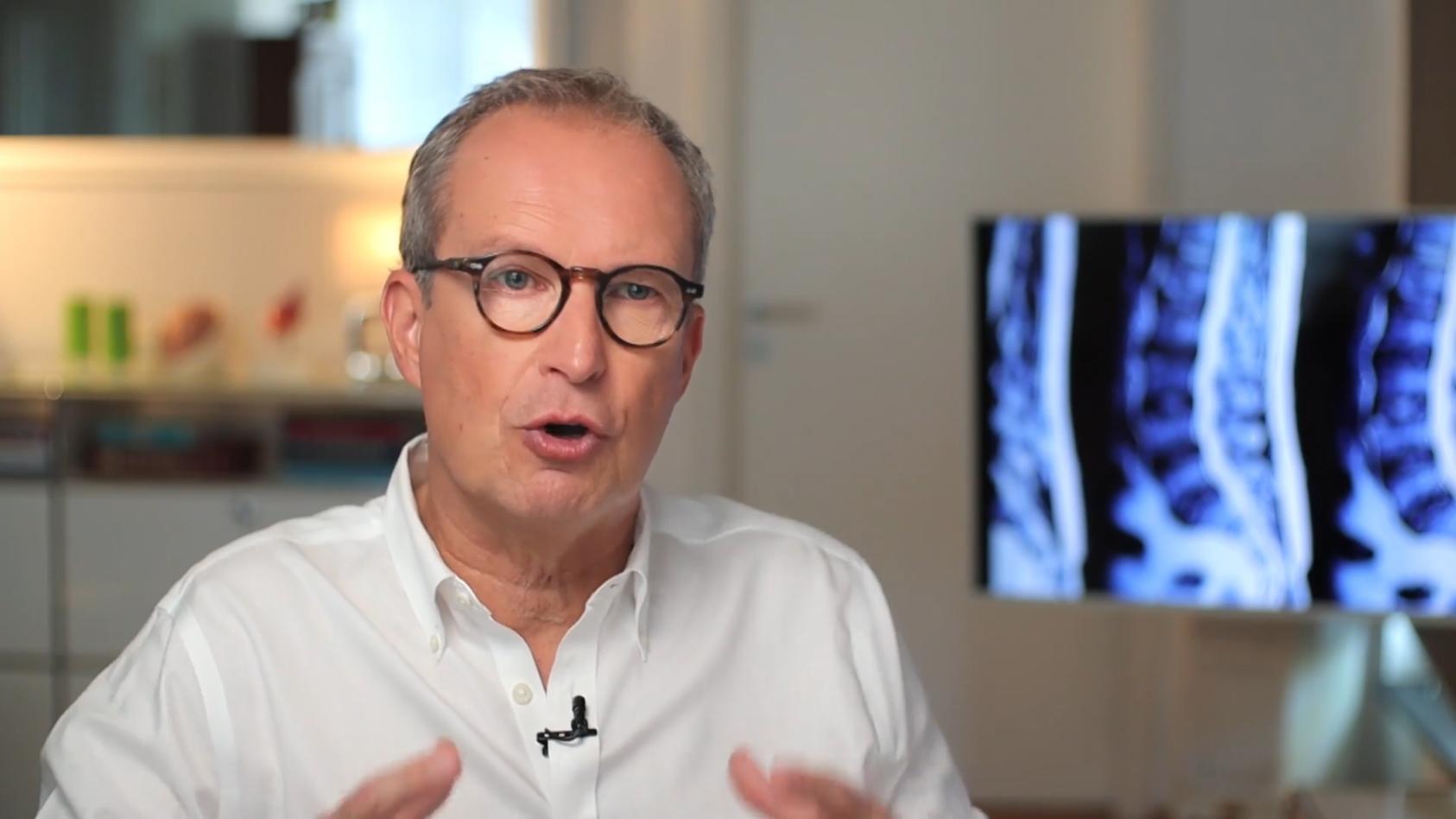 Dr. Specht: "Häufigster bösartiger Tumor bei jungen Männern" Nach Haller-Diagnose