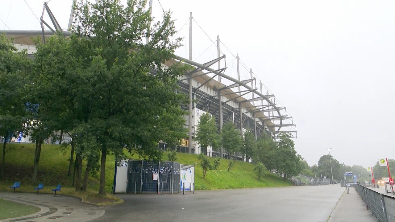Das sagen die Hamburger über ihr geliebtes Stadion Soll das Volksparkstadion umbenannt werden?
