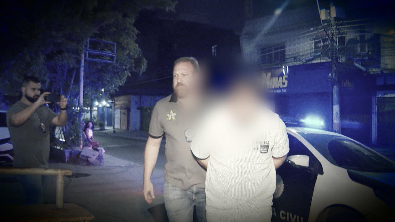 So stellten OP-Kollegen dem Arzt (32) eine Falle Vergewaltigung bei Kaiserschnitt-Geburt