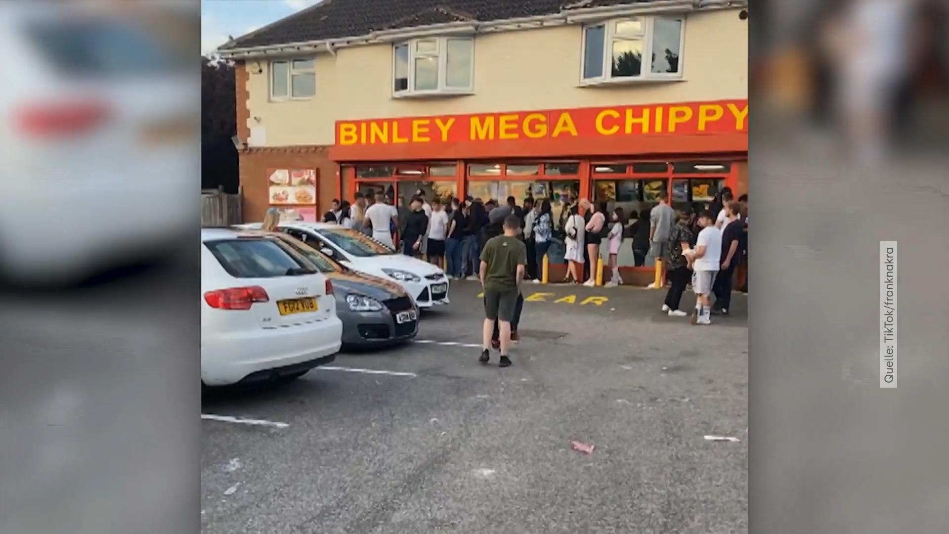 Hier gibt es angeblich die besten Fish & Chips in ganz GB! Binley Mega Chippy