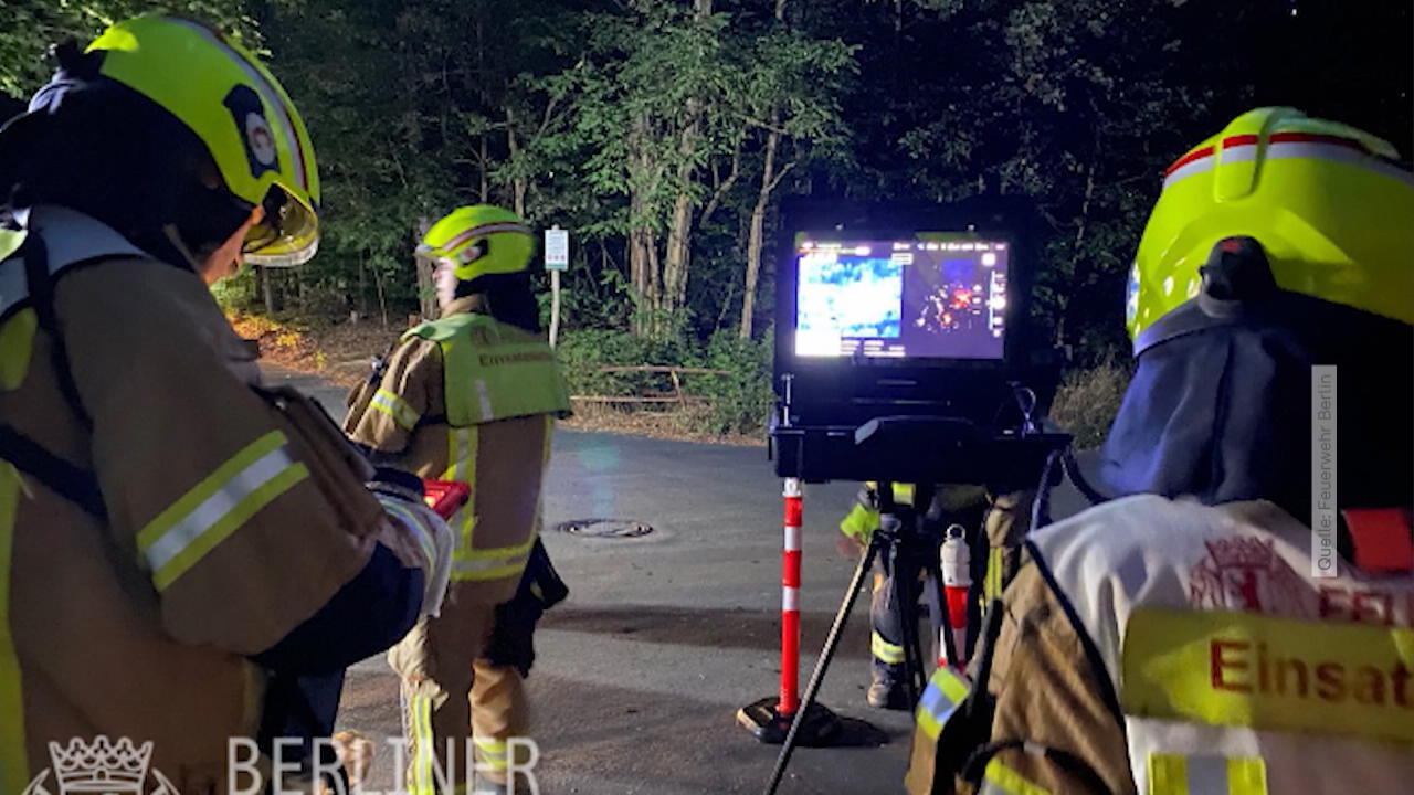 Explosion auf Sprengplatz! Anwohner sollen Fenster schließen Großbrand in Berlin
