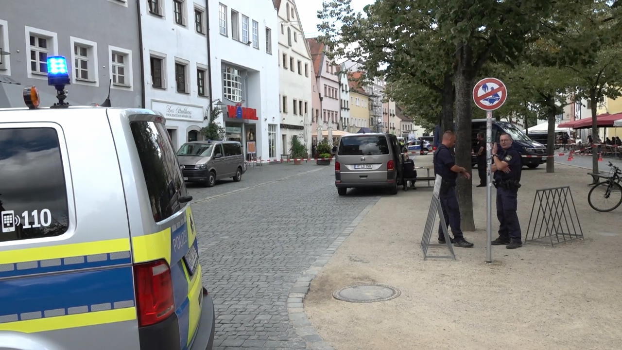 Woman Attacked People With Sword Police Operation In Weiden