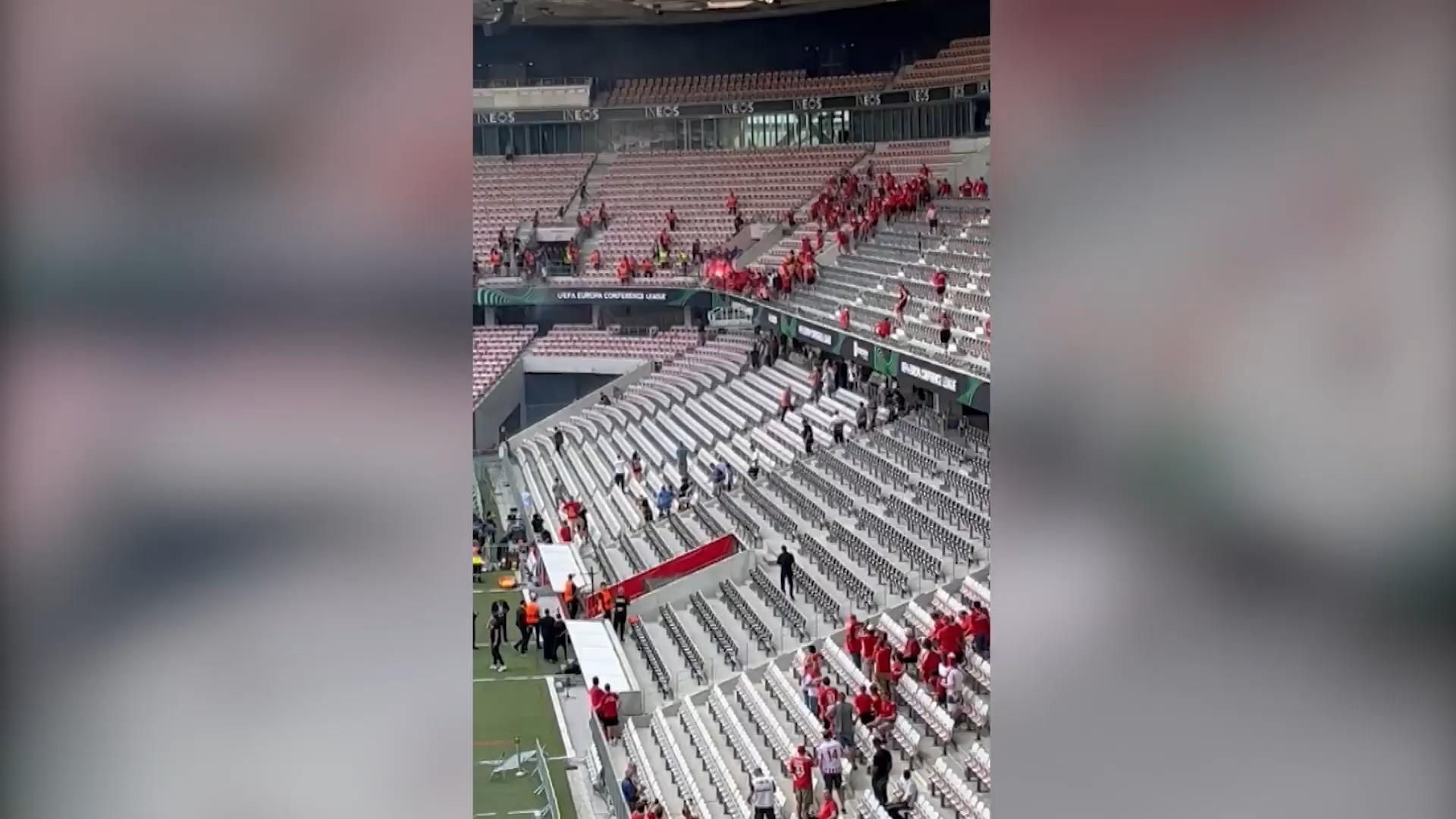 Hässliche, blutige Szenen vor Kölns Europacup-Spiel Fan-Skandal in Nizza
