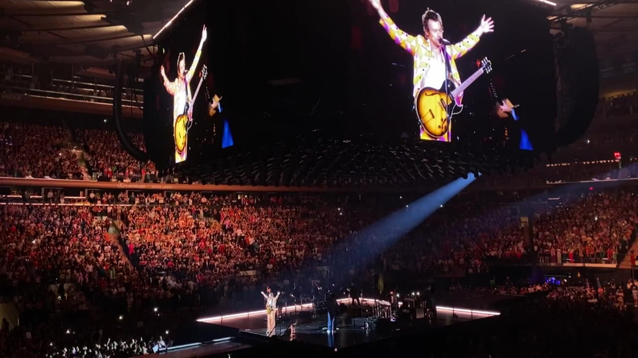 Harry Styles würdigt die Queen bei Konzert in New York Gedenken im Madison Square Garden