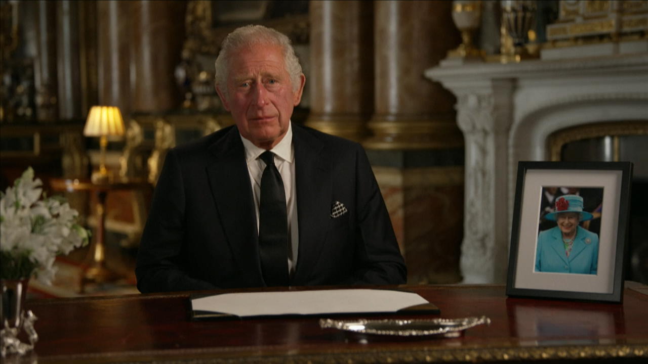 ¡Ojos húmedos en el primer discurso televisivo del rey Carlos!  Después de la muerte de la reina