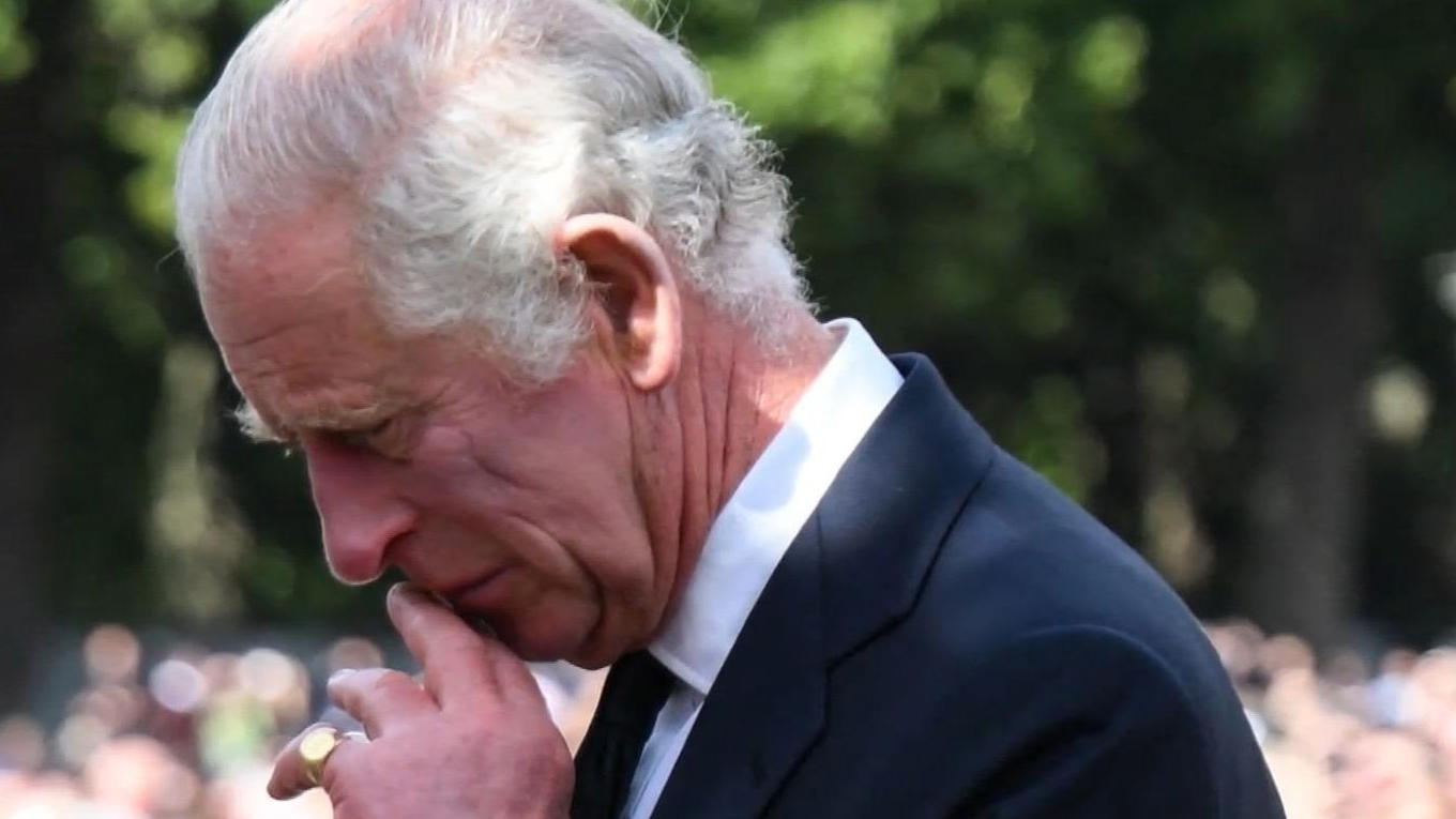 Behind-the-Scenes-Aufnahmen zeigen seine tiefe Trauer König Charles: