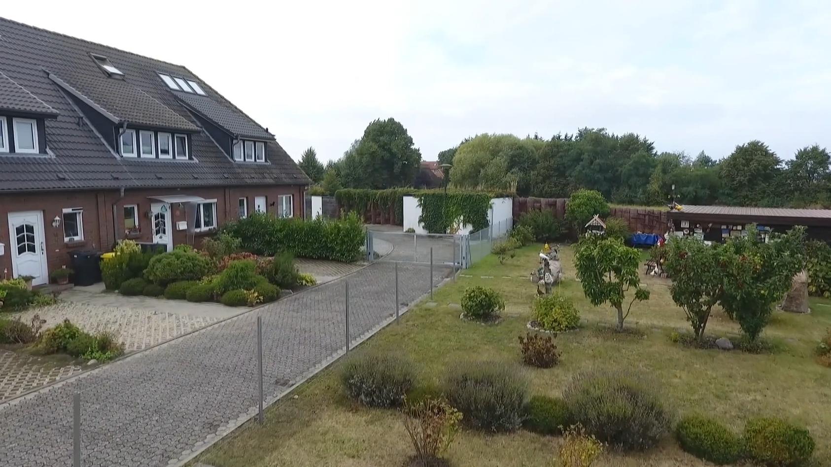Elmenhorst: Anwohner erhebt Maut für Nachbarn Nachbarschaftsstreit eskaliert