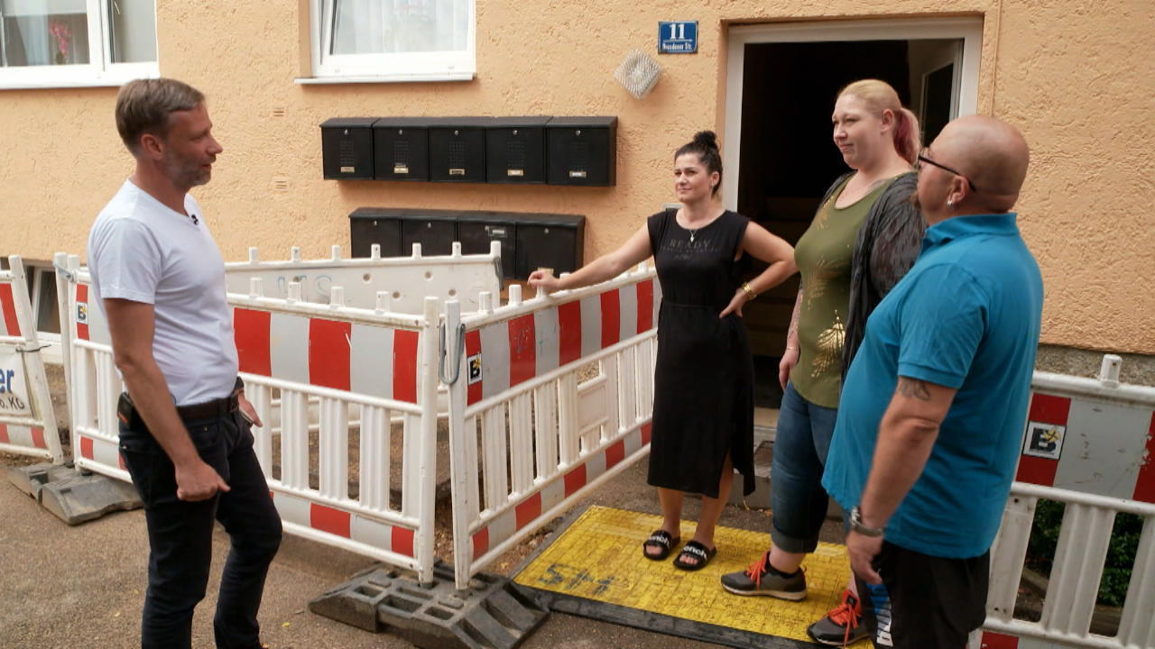 RTL-Reporter spüren Vermieter auf Abgetaucht trotz Wasserschaden