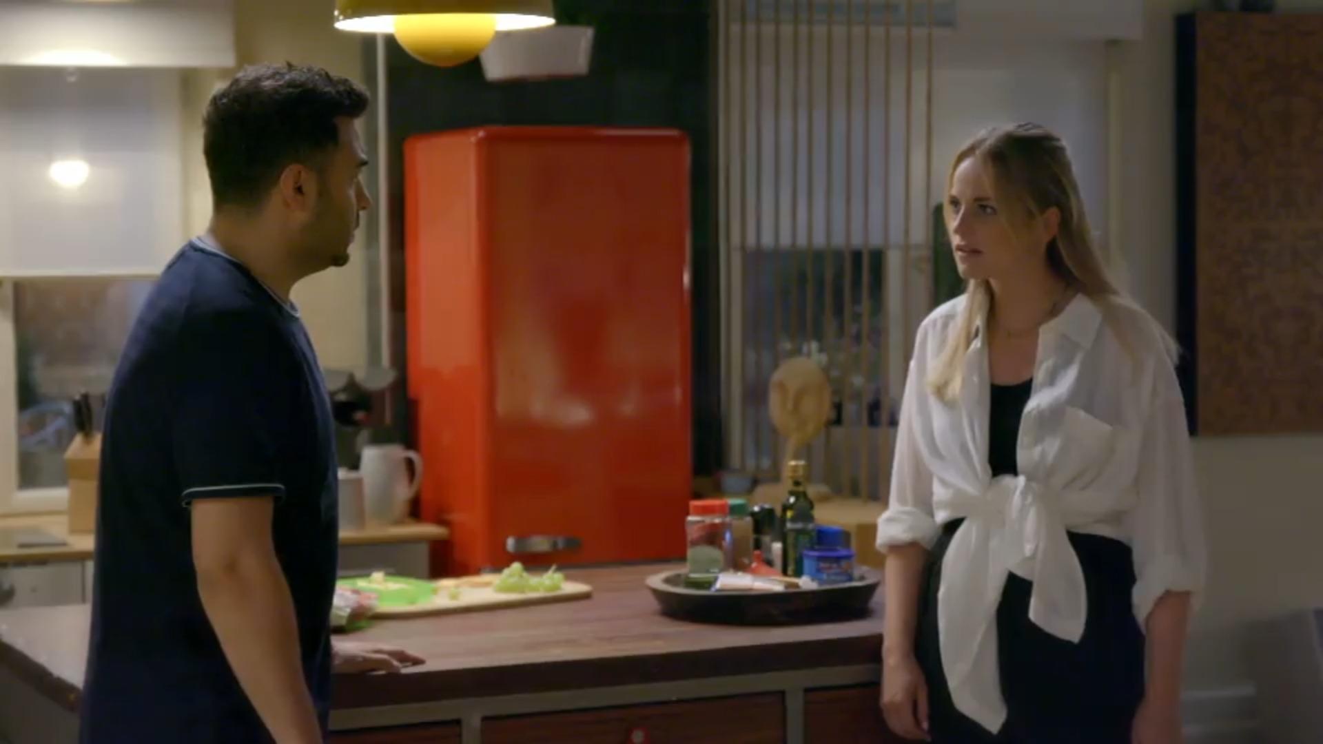 Cilly stellt Easy wütend zur Rede „Unter uns“-Folge vom 29.09.22