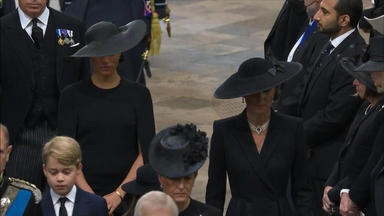 Kate Middleton looks so dignified at the Queen's funeral