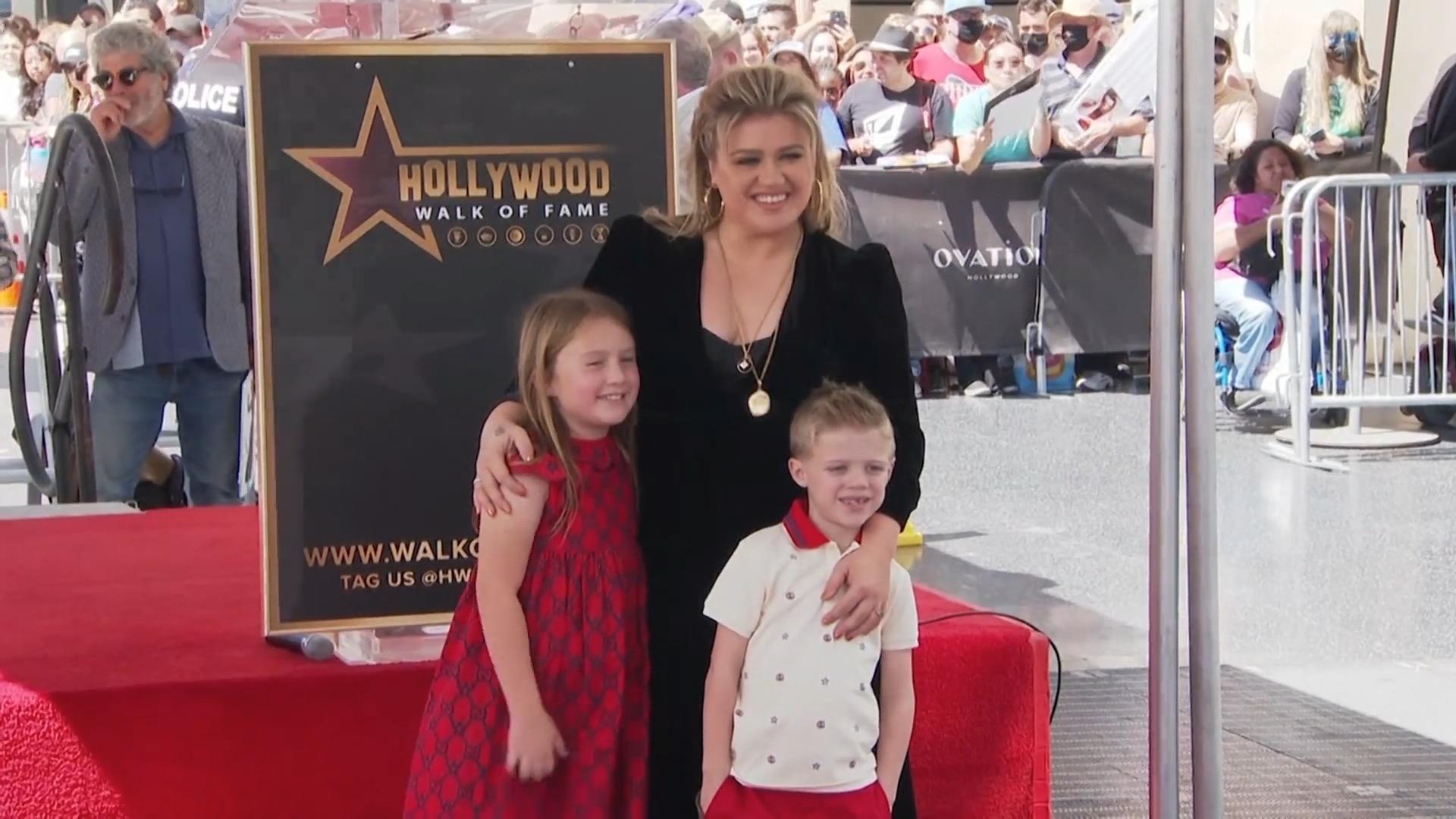 Kelly Clarkson bekommt Stern auf Walk of Fame Besonderer Meilenstein