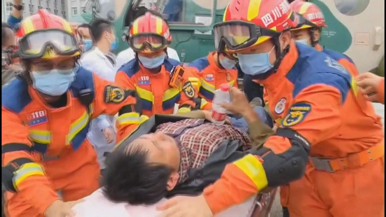 Mann überlebt 17 Tage ohne Kontakt zur Außenwelt Nach Erdbeben in China