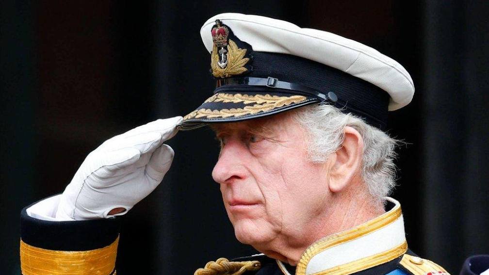 König Charles: Royal-Experte warnt vor "Billig-Krönung" Wie klein wird die Zeremonie?