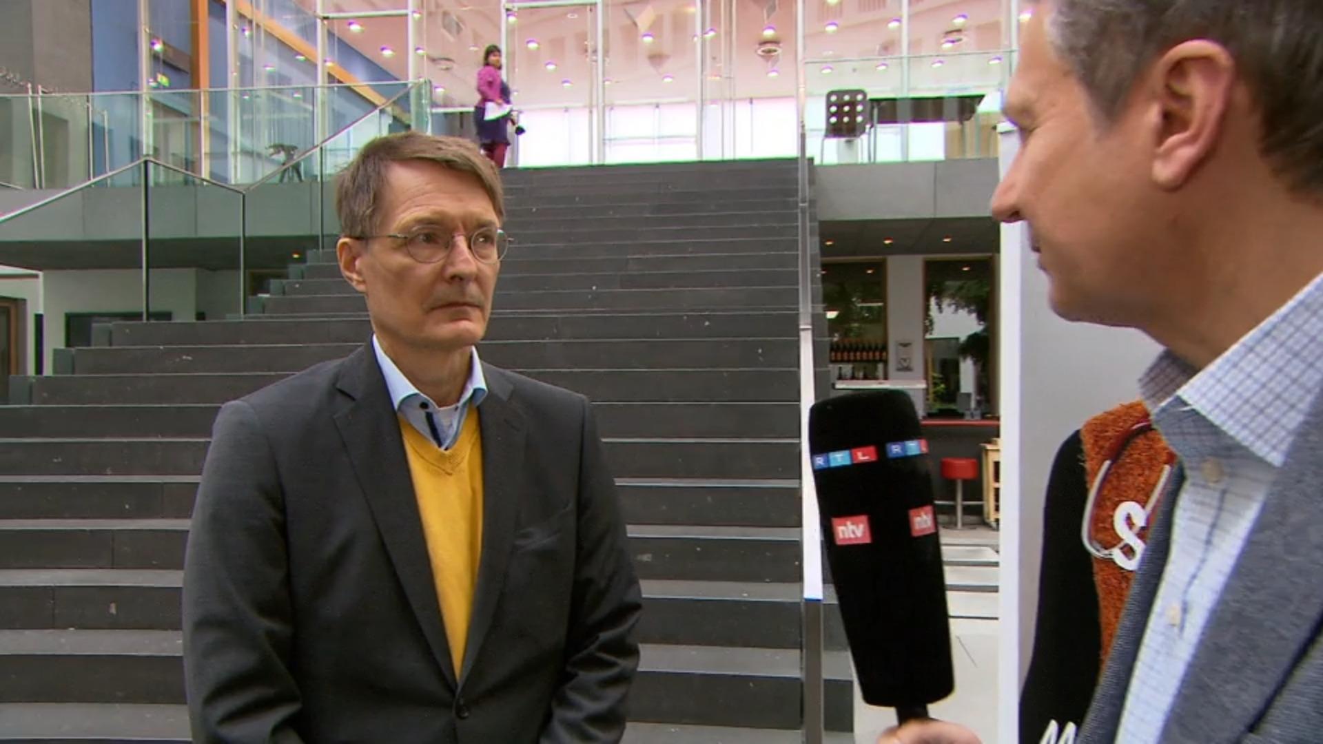 "Wir rechnen mit schwerer Welle, sind aber gut vorbereitet" Karl Lauterbach im RTL-Interview