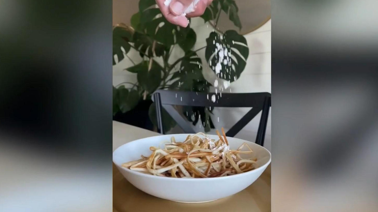 Köstlicher Klassiker mal anders: So geht der Spaghetti-Pfannkuchen