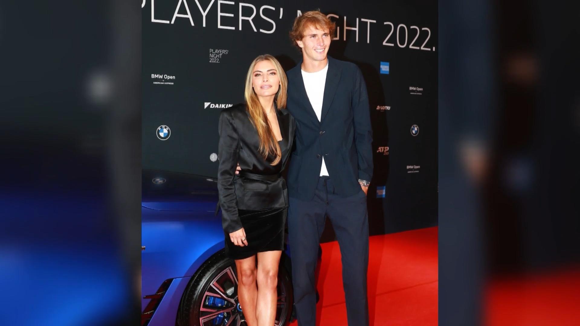 Sophia Thomalla zeigt Alexander Zverev beim golfen Pech im Spiel