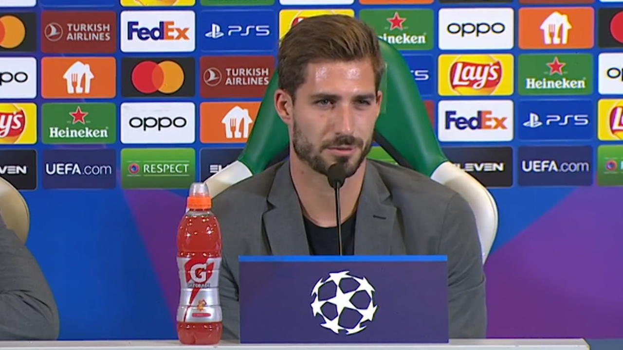 Trapp verblüfft mit perfektem Portugiesisch Wo er das wohl her hat?