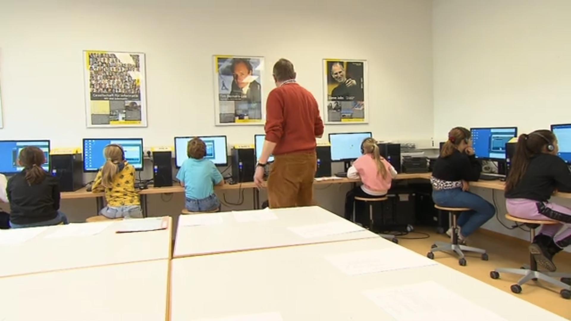 Schüler lernen, wie sie das Internet nutzen "Internet-ABC-Schule" - Wissen wie's geht!