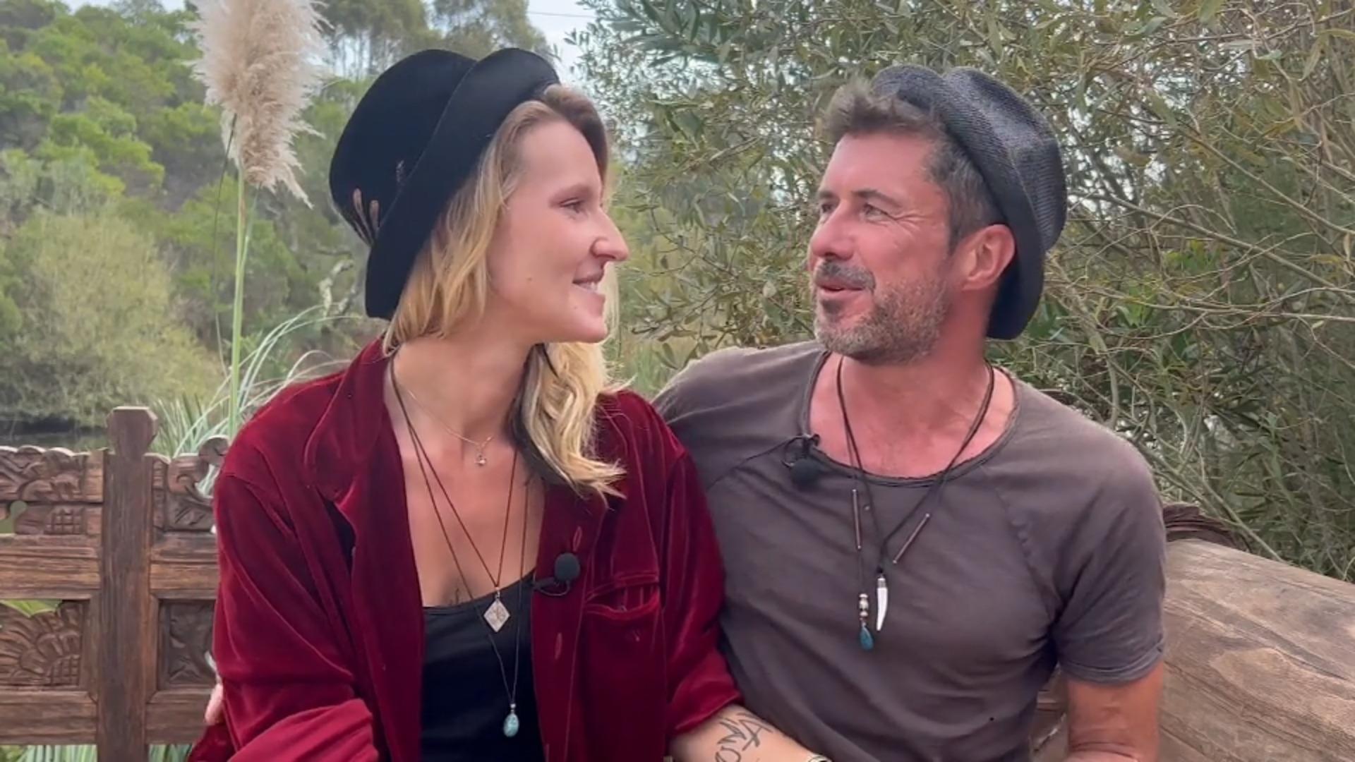 TV-Koch Christopher & seine Chantal haben geheiratet Hippie-Hochzeit auf Portugal: