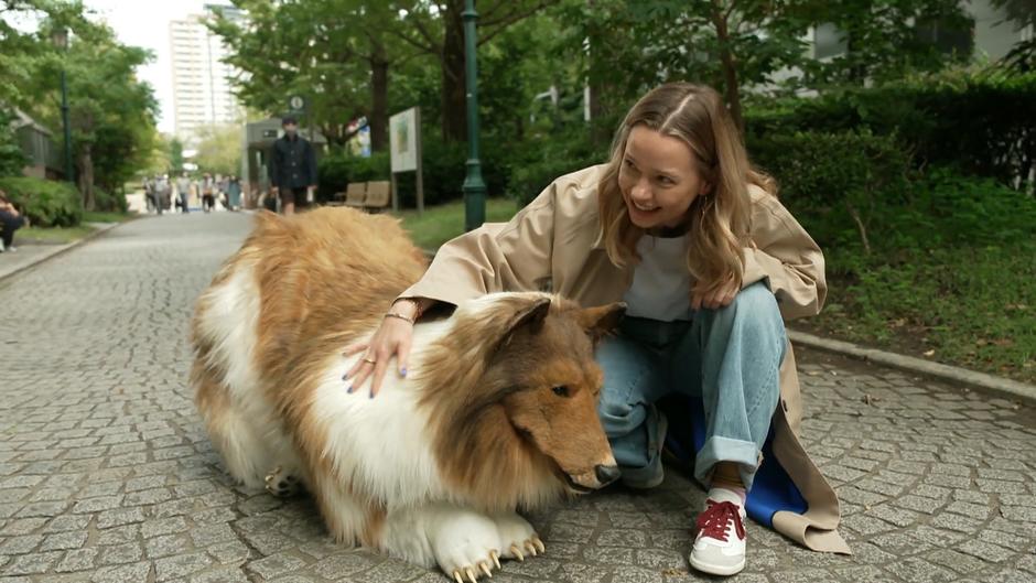 Sein Kostüm kostete 14.000 Euro! Japaner Toco geht am liebsten als Hund