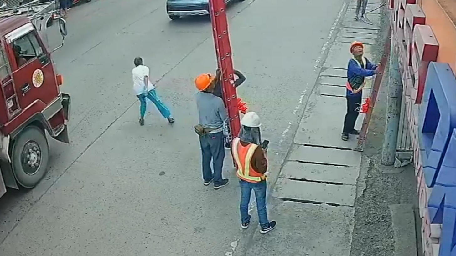 Frau wird auf die Straße geschubst - und landet vor LKW Horror-Szenen auf den Philippinen