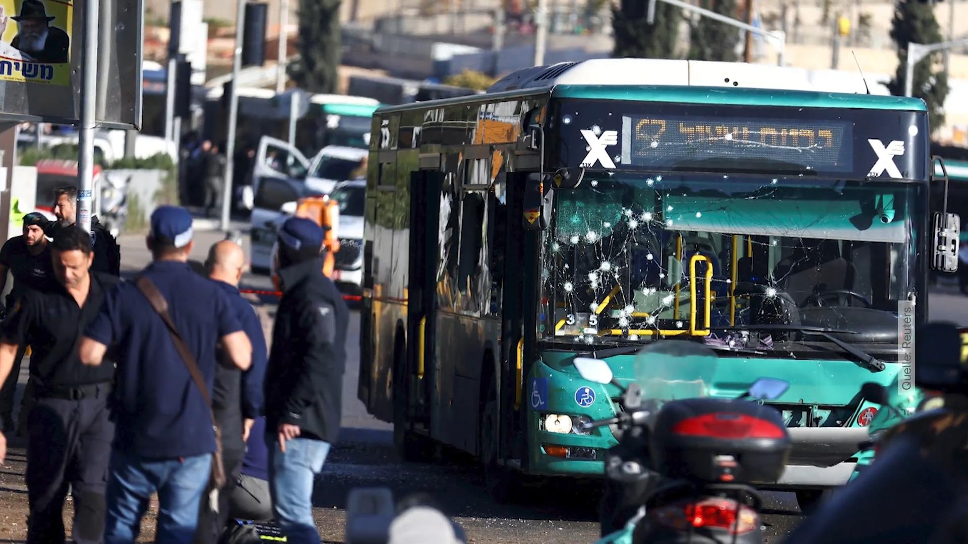 Jerusalem: Explosionen an Bushaltestellen Ein Toter, mehrere Verletzte