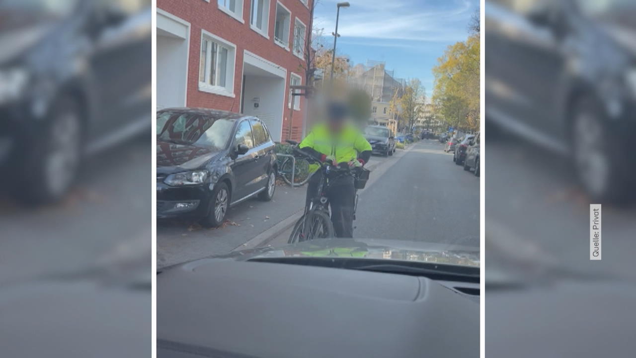 Radfahrerin rastet aus - und lässt Auto nicht durch Irrer Streit in Hannover