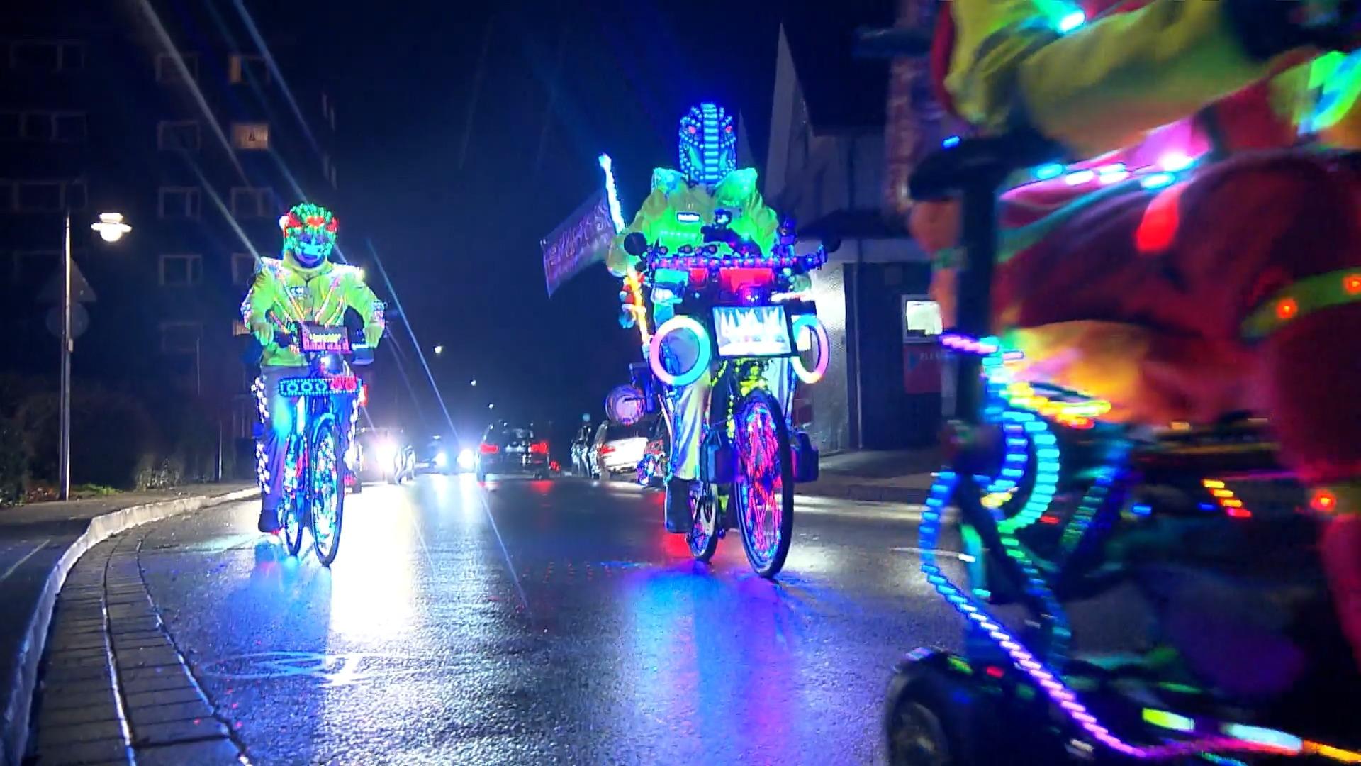 Mit LED-Lichtern und Musikbox durch den Kreis Coesfeld Disco-Fahrrad