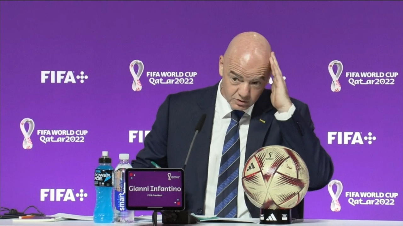 Infantino klopft auf eigenen "Holzkopf" FIFA-Chef kündigt World Series an