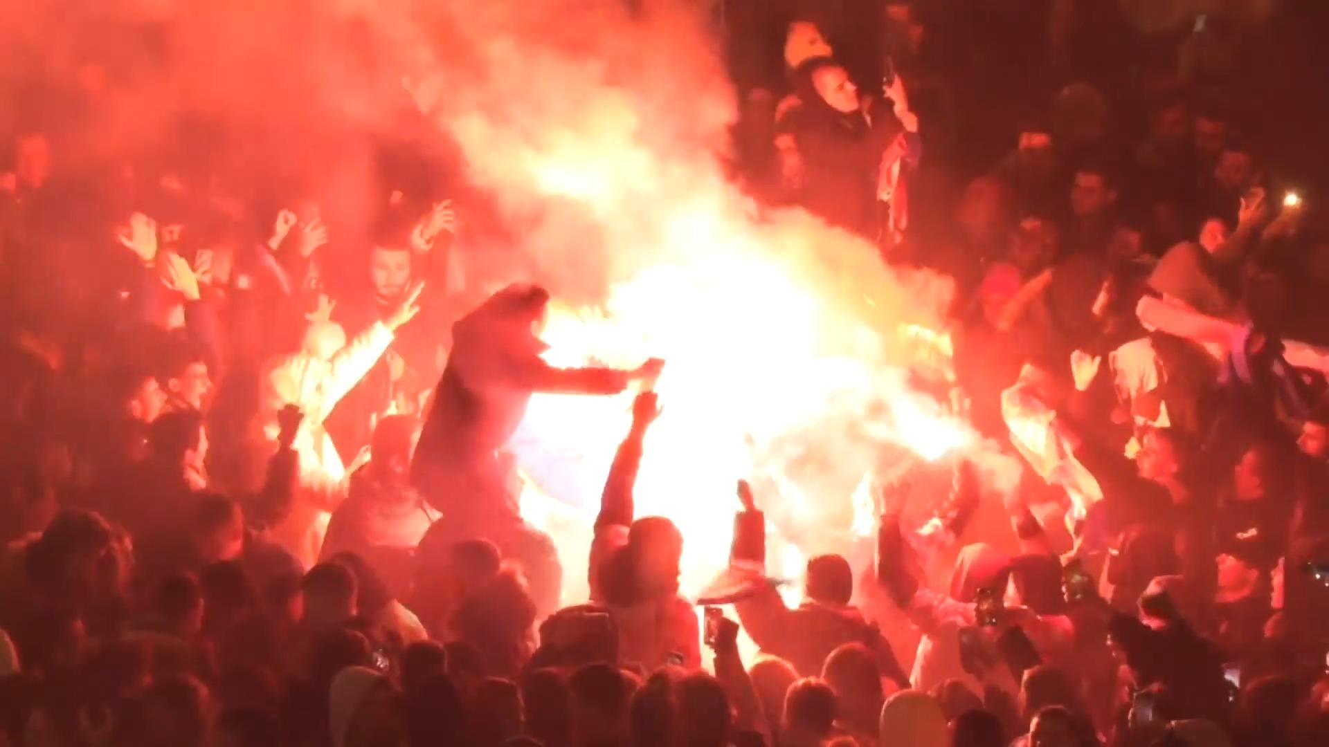 Zagreb "on fire" - Kroatien feiert Platz 3 bei WM Sieg gegen Marokko in Katar