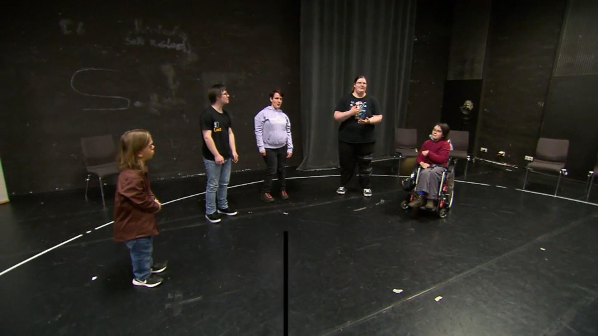 Menschen mit Behinderung werden professionelle Schauspieler Inklusion in Wuppertal