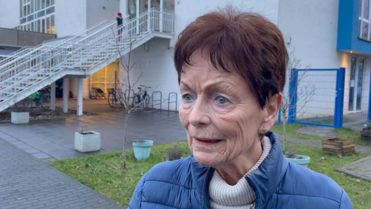 Frau in Berliner Hochhaus getötet - "alles voller Blut" Nachbarin hörte Kettensägen-Angriff