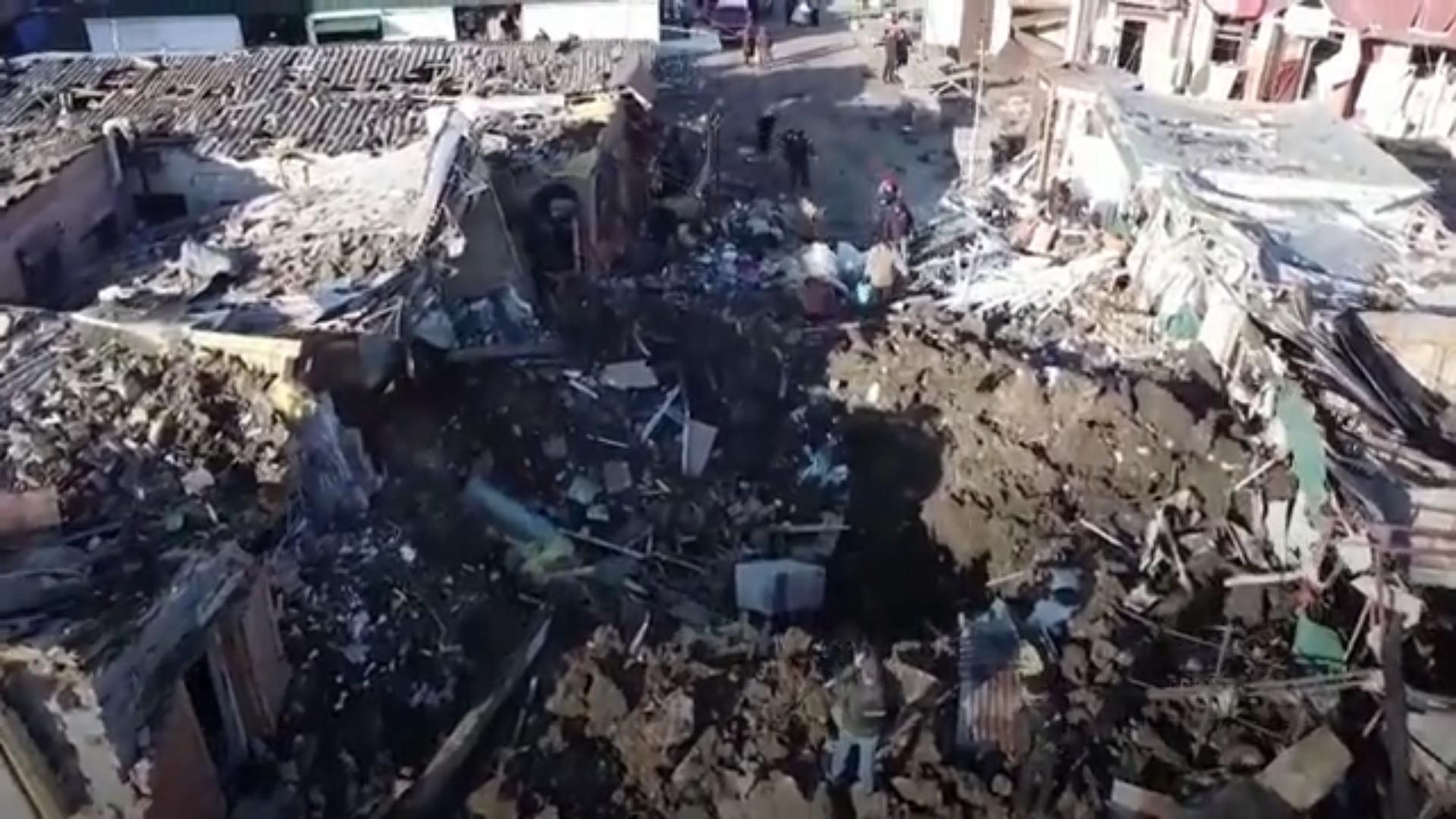 Russische Rakete zerstört Marktplatz in Region Charkiw Mindestens zwei Tote