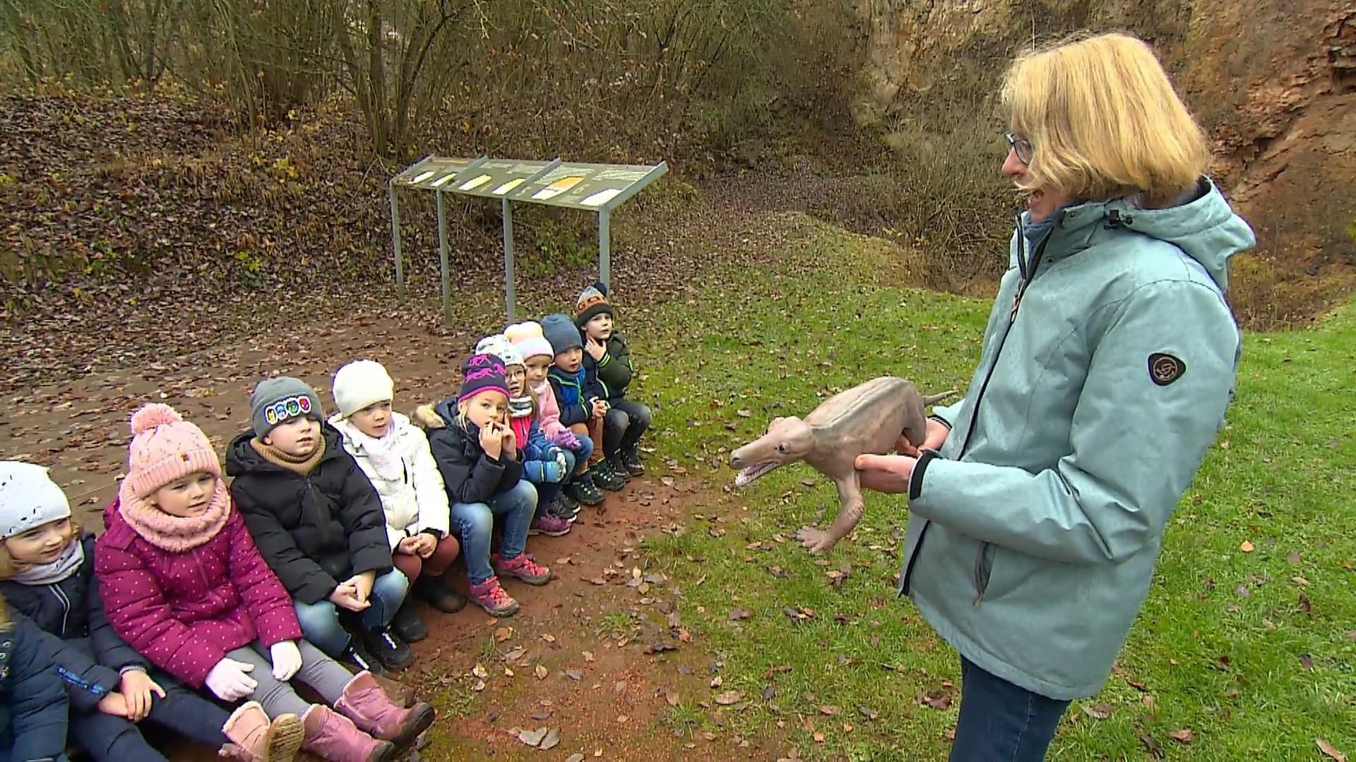 Korbacher Kinder graben nach Dinos Hessens erste Geopark-Kita