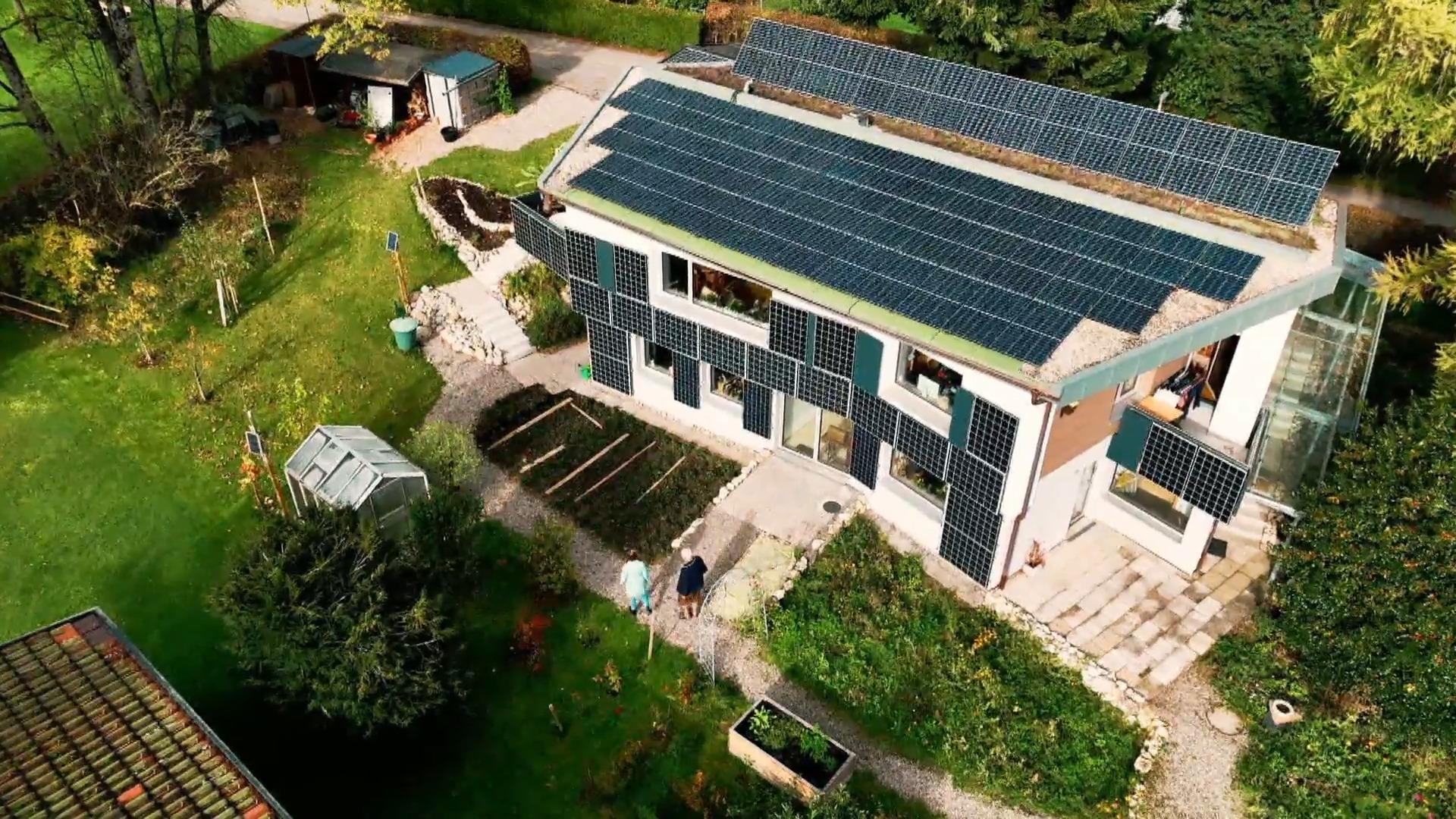 Saniertes Wohnhaus mit autarkem Wasserstoff-Energiekonzept Unabhängigkeit von Energie