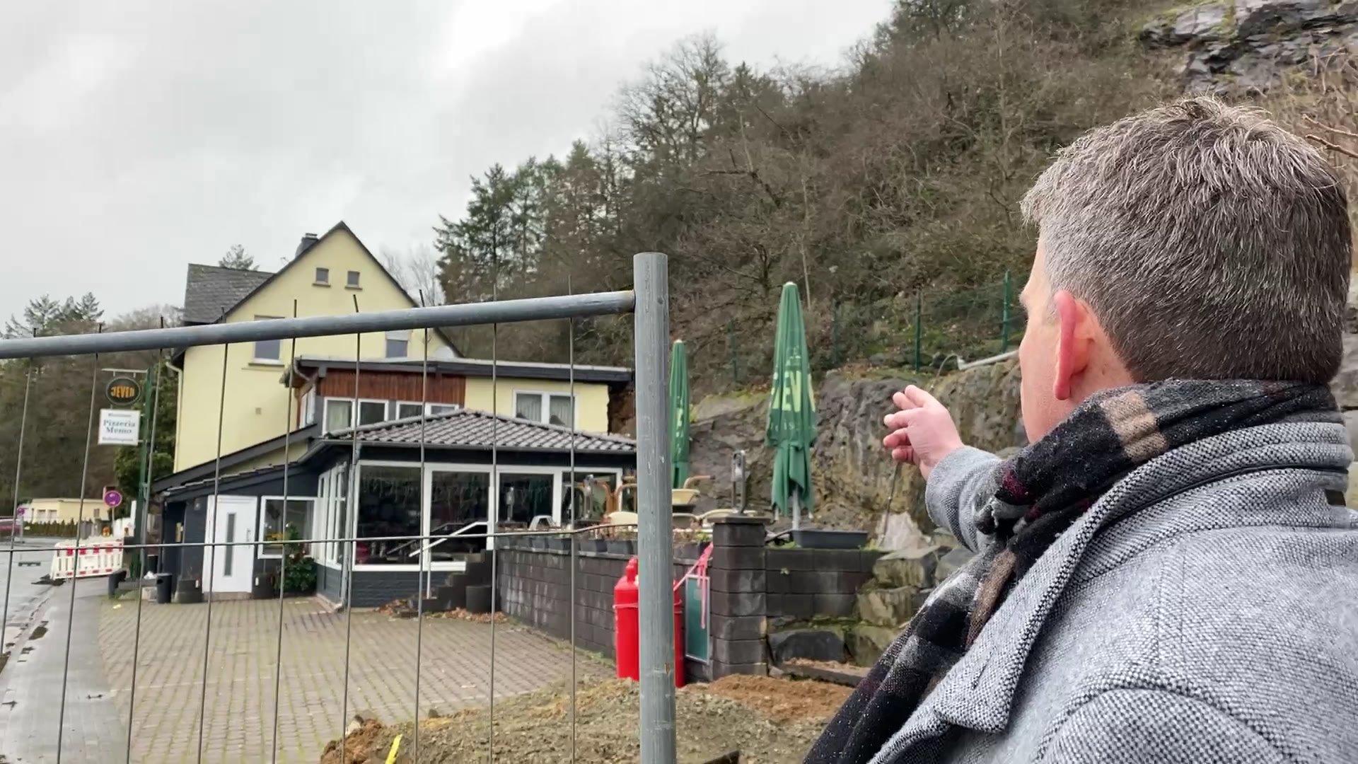 Bewohner in Solms-Oberbiel bangen um ihr Zuhause Einsturzgefahr nach Erdrutsch