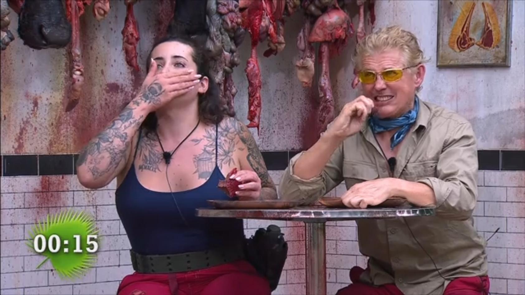 Jolina Mennen & Markus  Mörl kriegen das Kotzen Dschungelprüfung an Tag 9