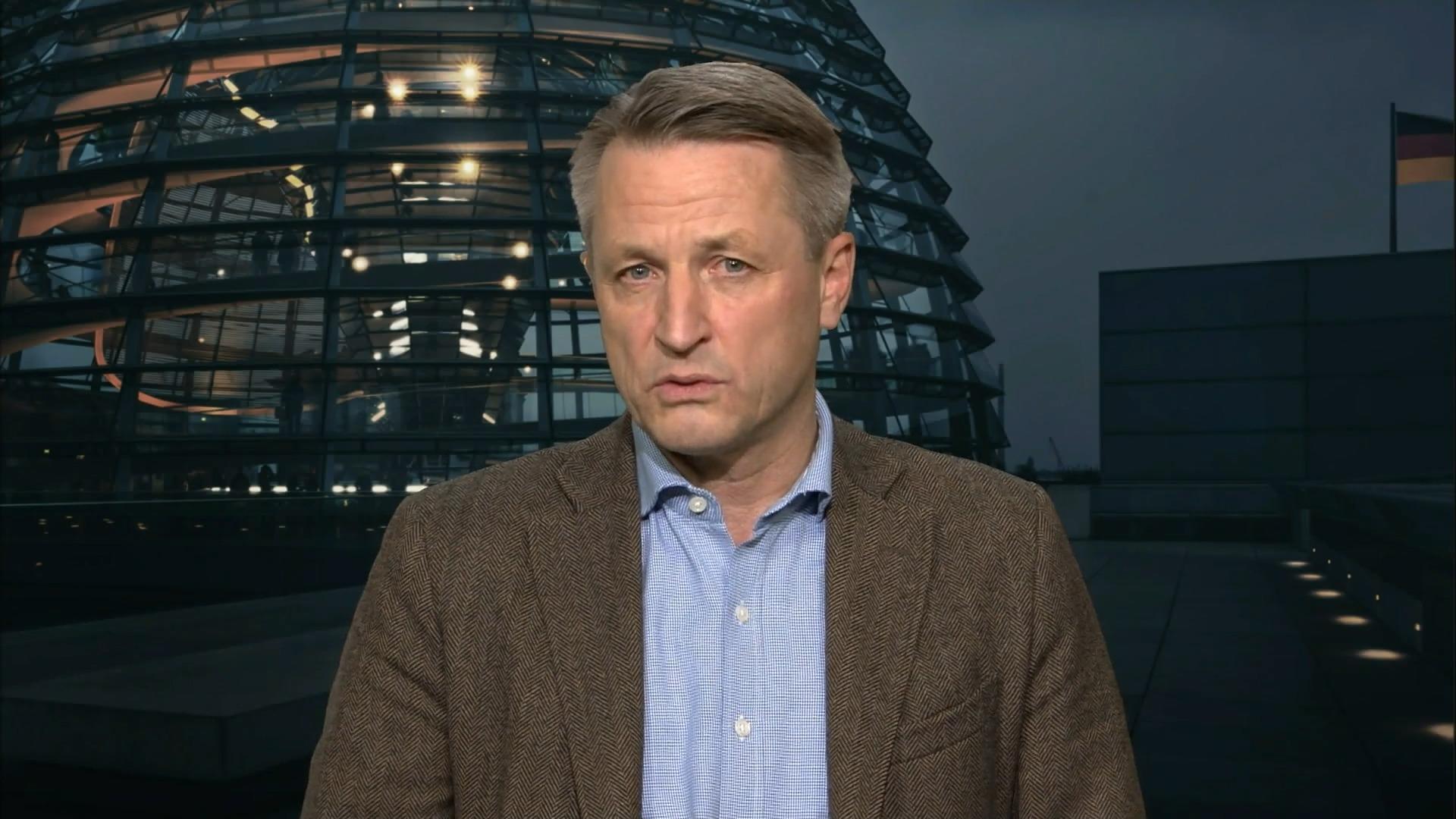 "Das Zögern rührt von der Besorgnis über eine mögliche Gegenreaktion der Russen her" Nicolas Blom über Tankverteilung