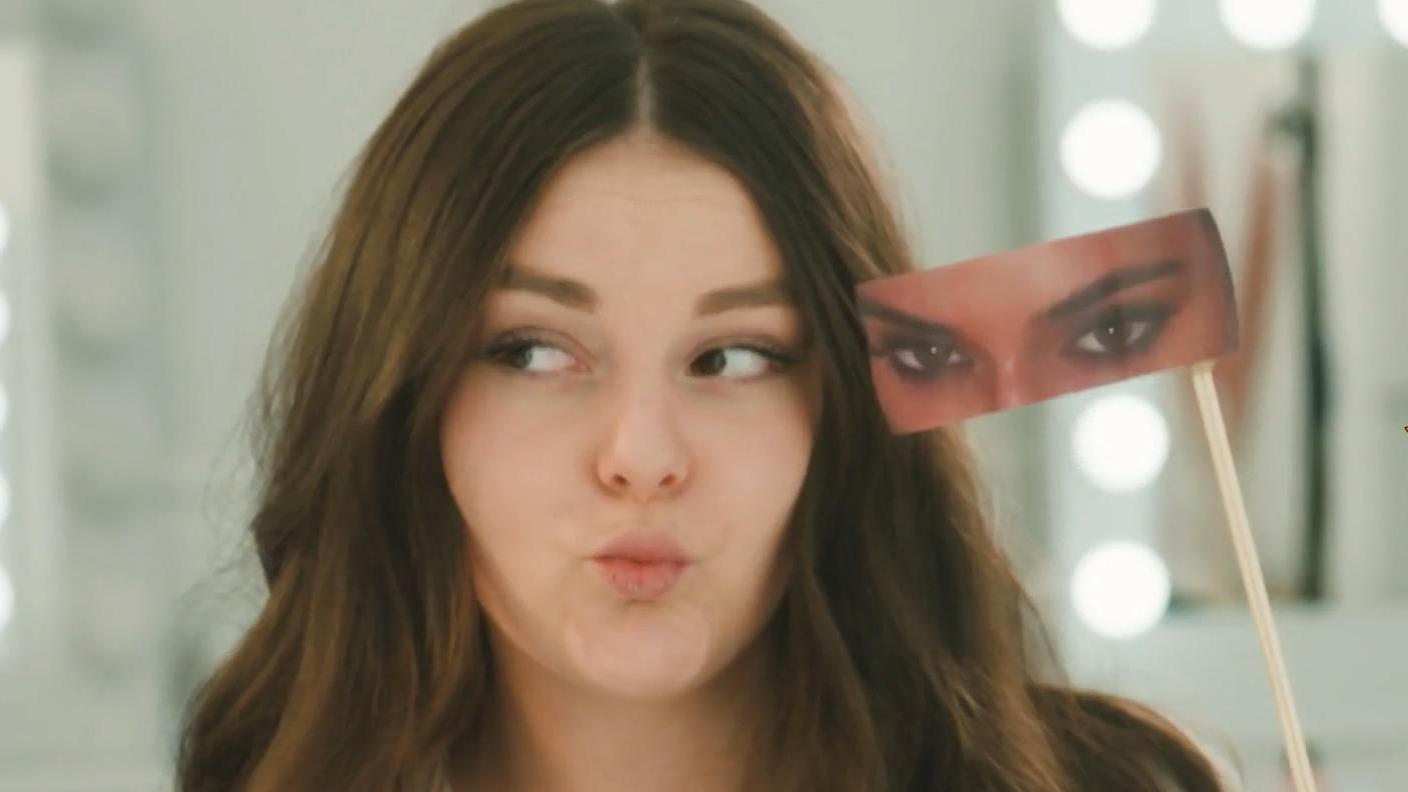 RTL-Reporterin testet Beauty-Hacks Cat Eyes à la Kendall Jenner?